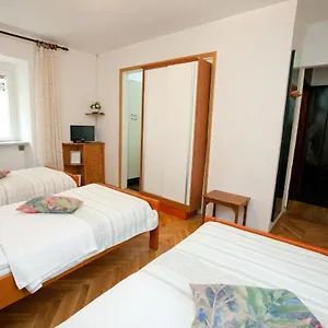  Apartment Victoria Spire Center Of The Old Town Croatia